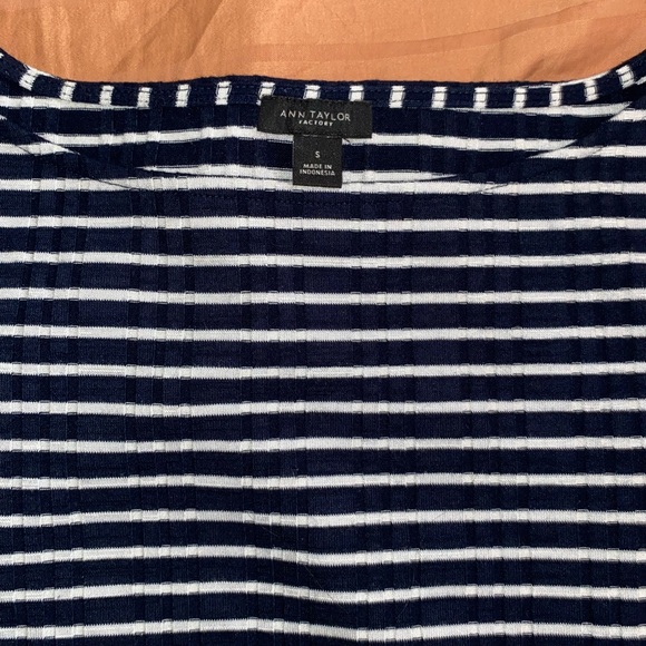 Ann Taylor Navy Stripe - Picture 6 of 6